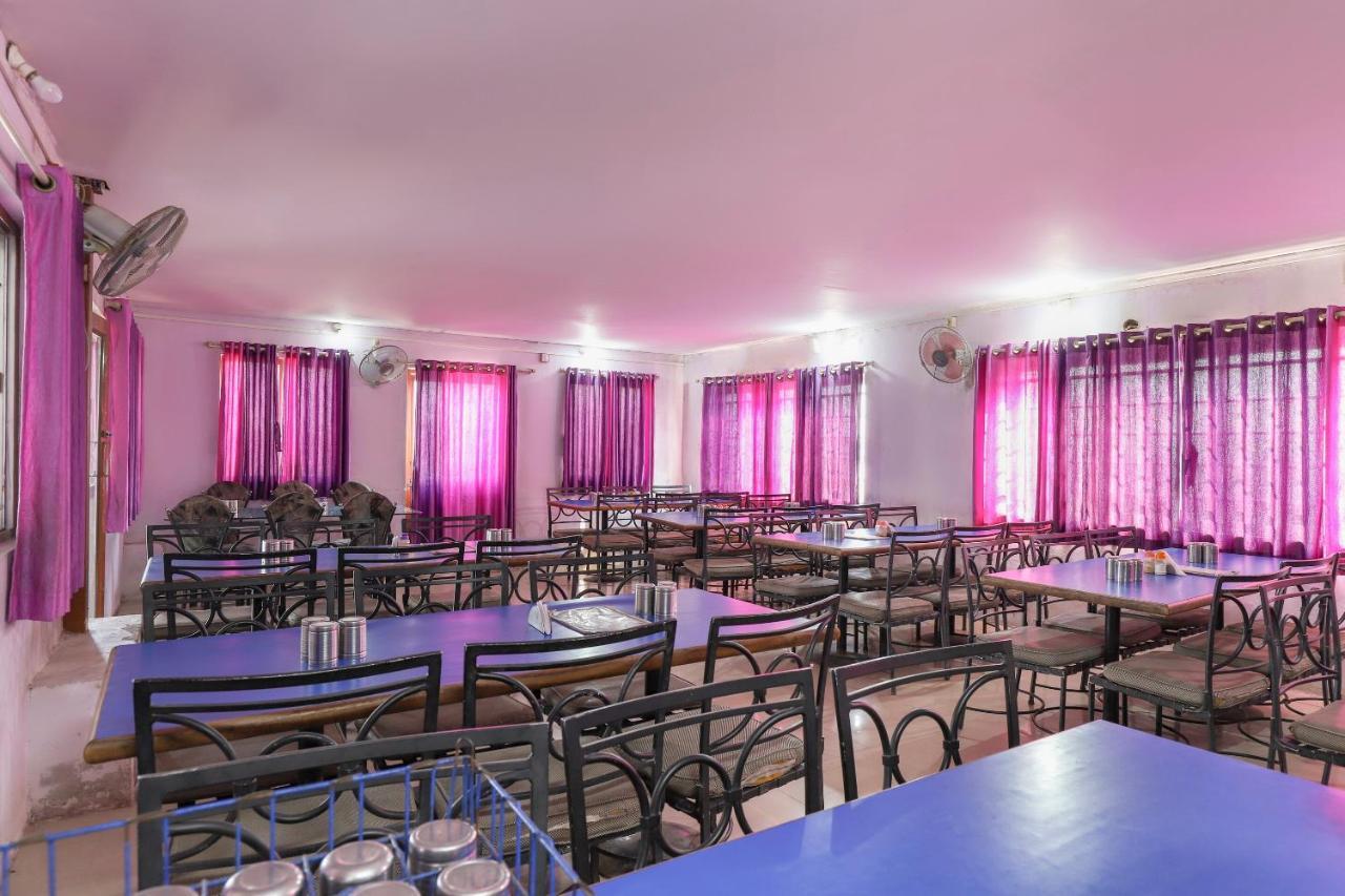 Spot On Hotel Shyam Inn Hālol Kültér fotó